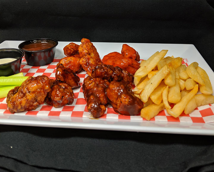 chicken wing & fries platter
